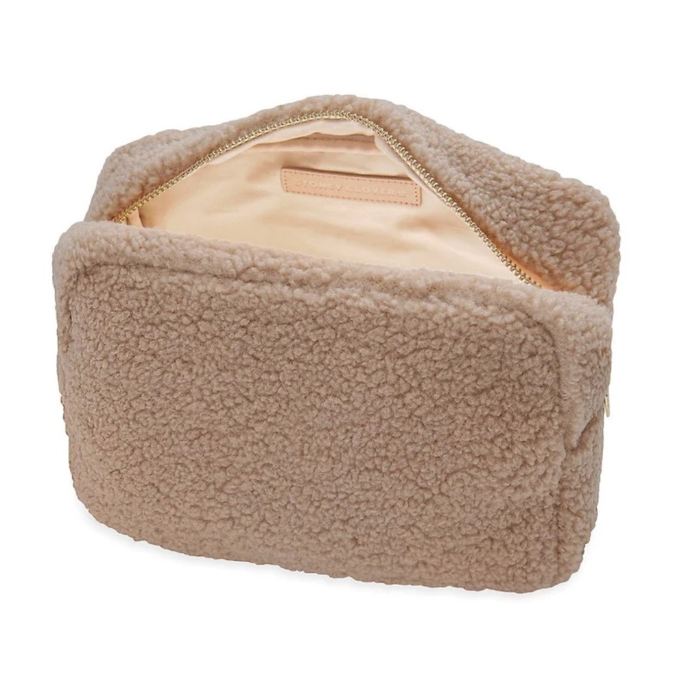 Stoney Clover Cozy Sherpa, large pouch in Hazelnut